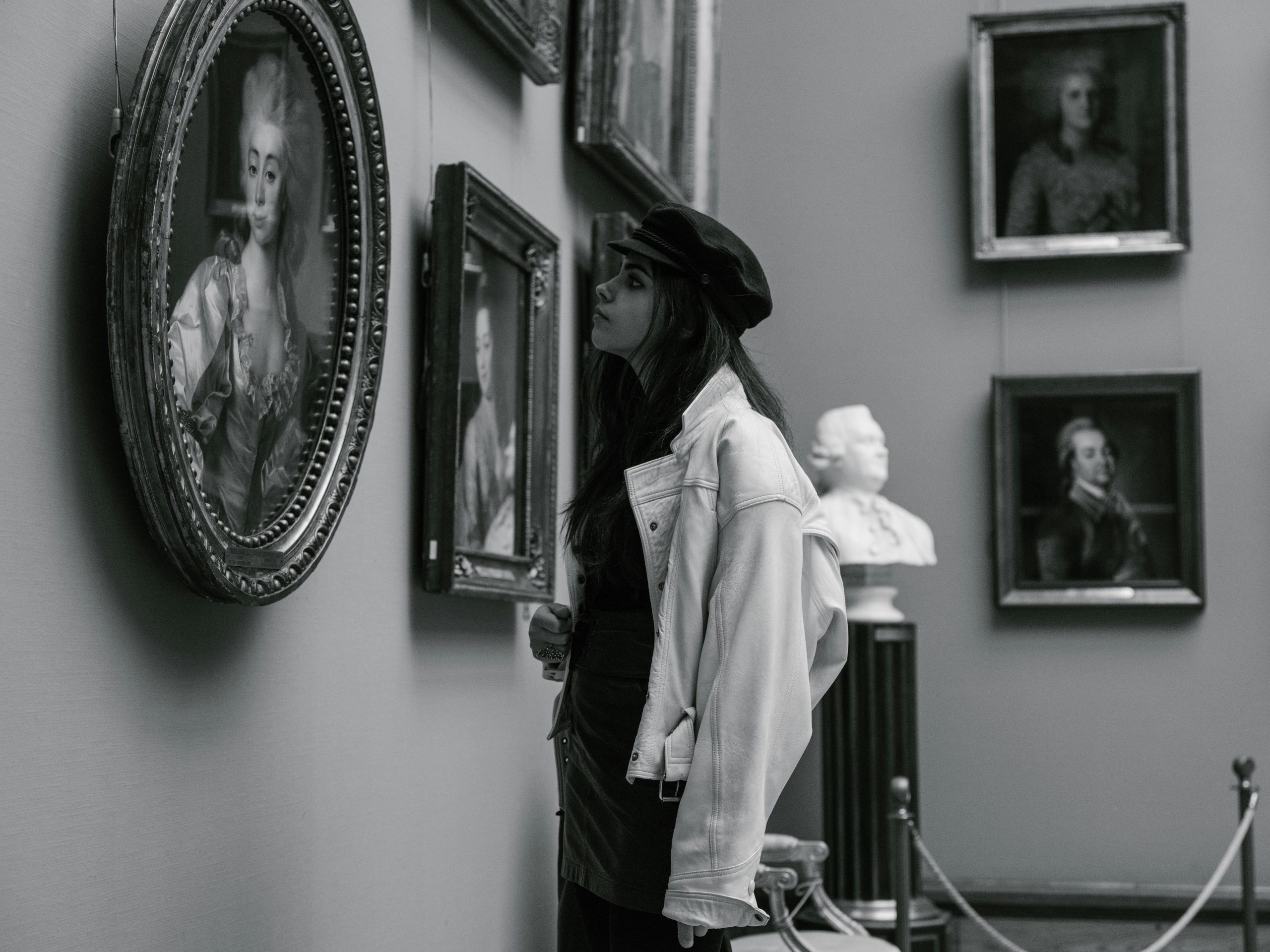 How to Read a Painting: Unlocking Stories on Canvas