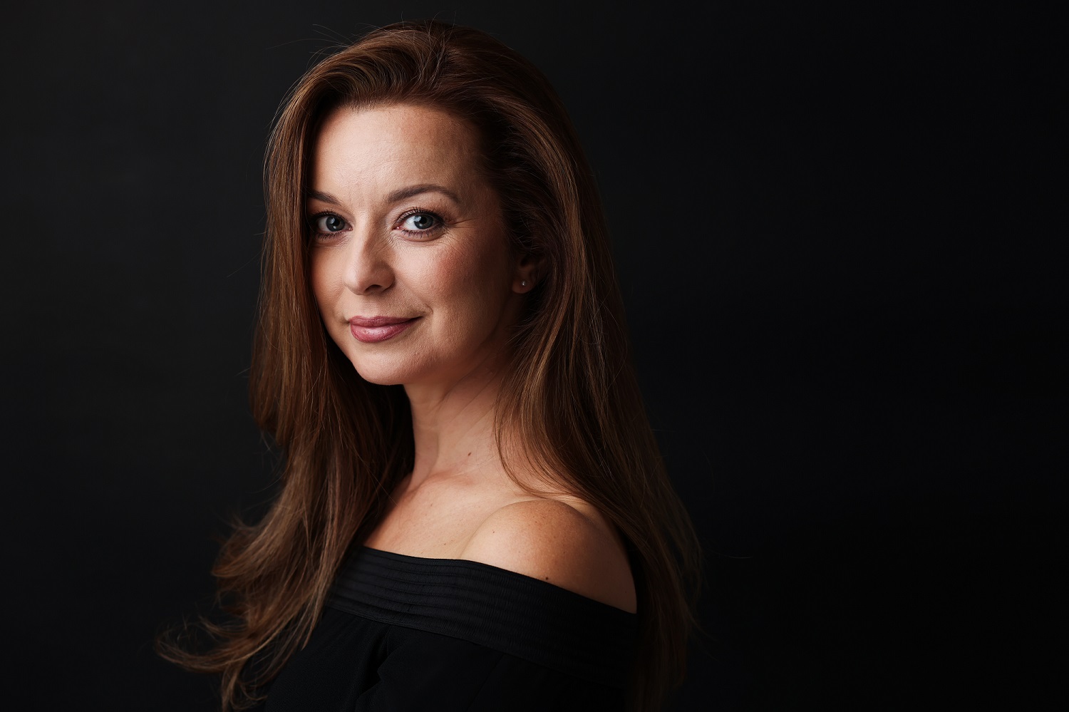 Understanding Relationship Patterns Through Art: Interview With Sabina Brandușe