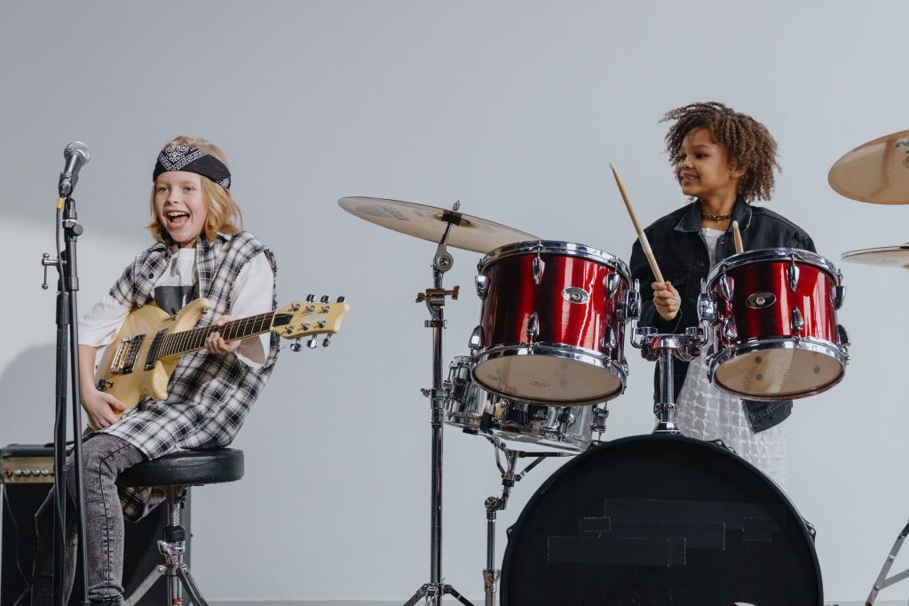 10 Ways Playing a Musical Instrument Helps Children Grow